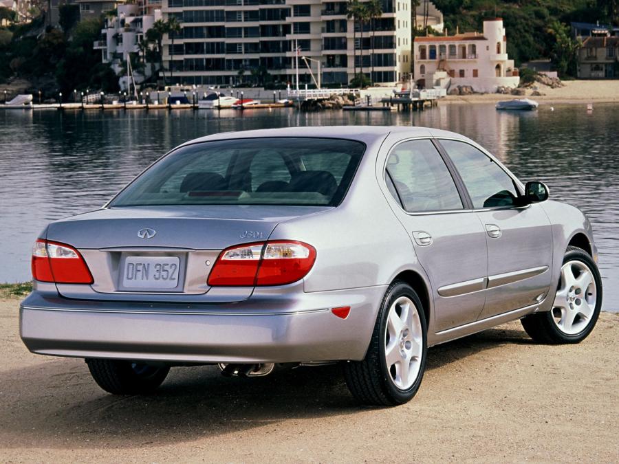  Infiniti I30 1999 года  (фото 2 из 9)